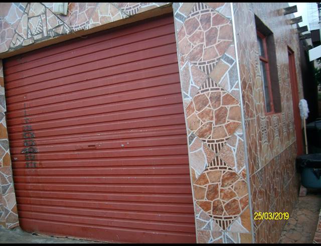 3 BEDROOM FREEHOLD FOR SALE IN MPOPHOMENI